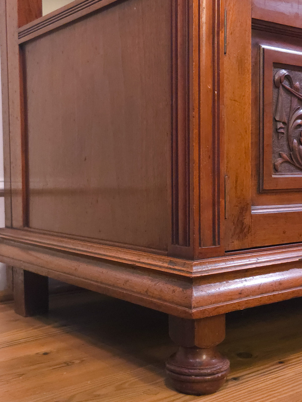 English Victorian Walnut Buffet Server, circa 1880