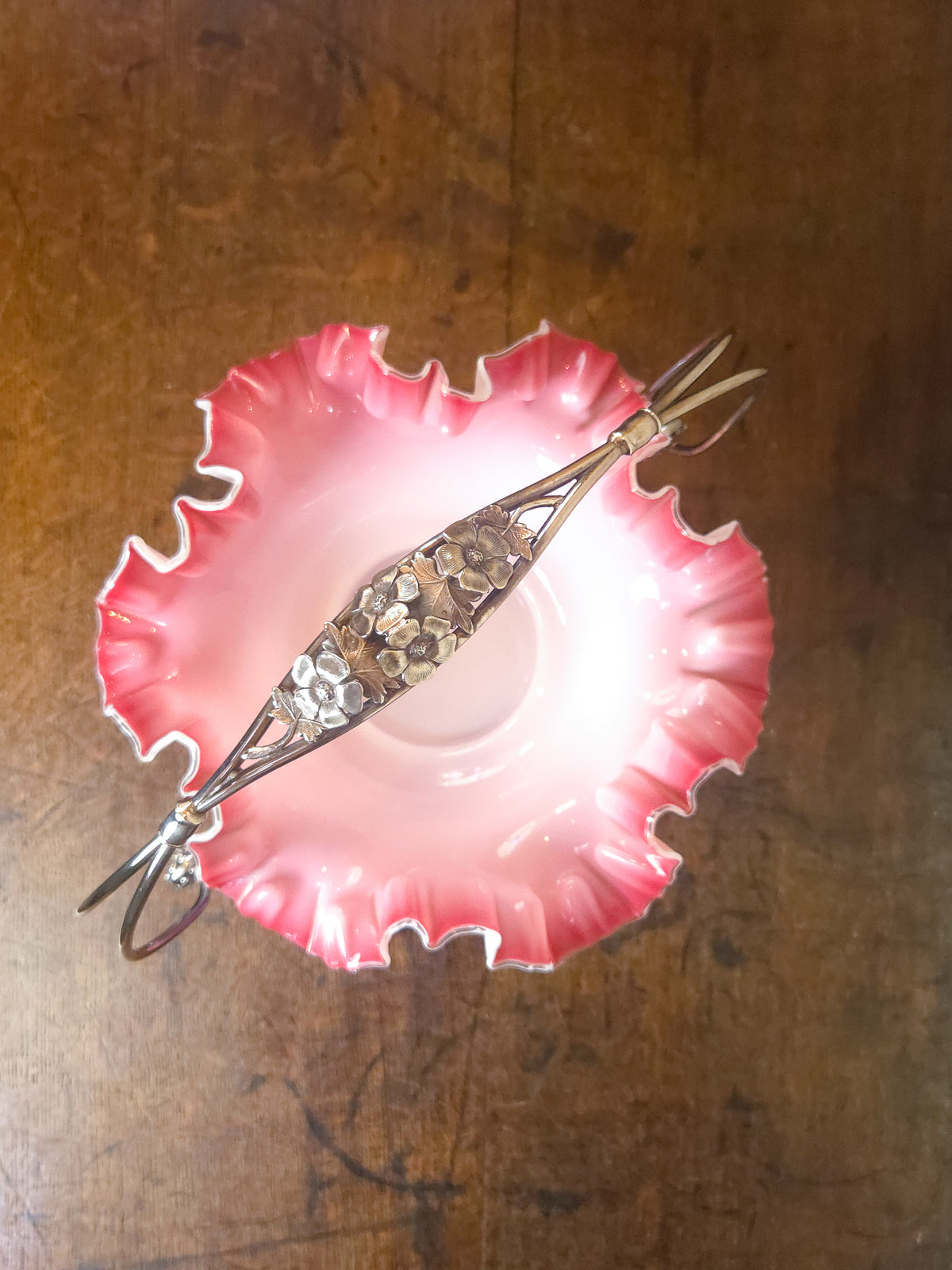 Victorian Pink & White Ruffled Art Glass Bridal Basket with Pairpoint Silver-Plated Stand
