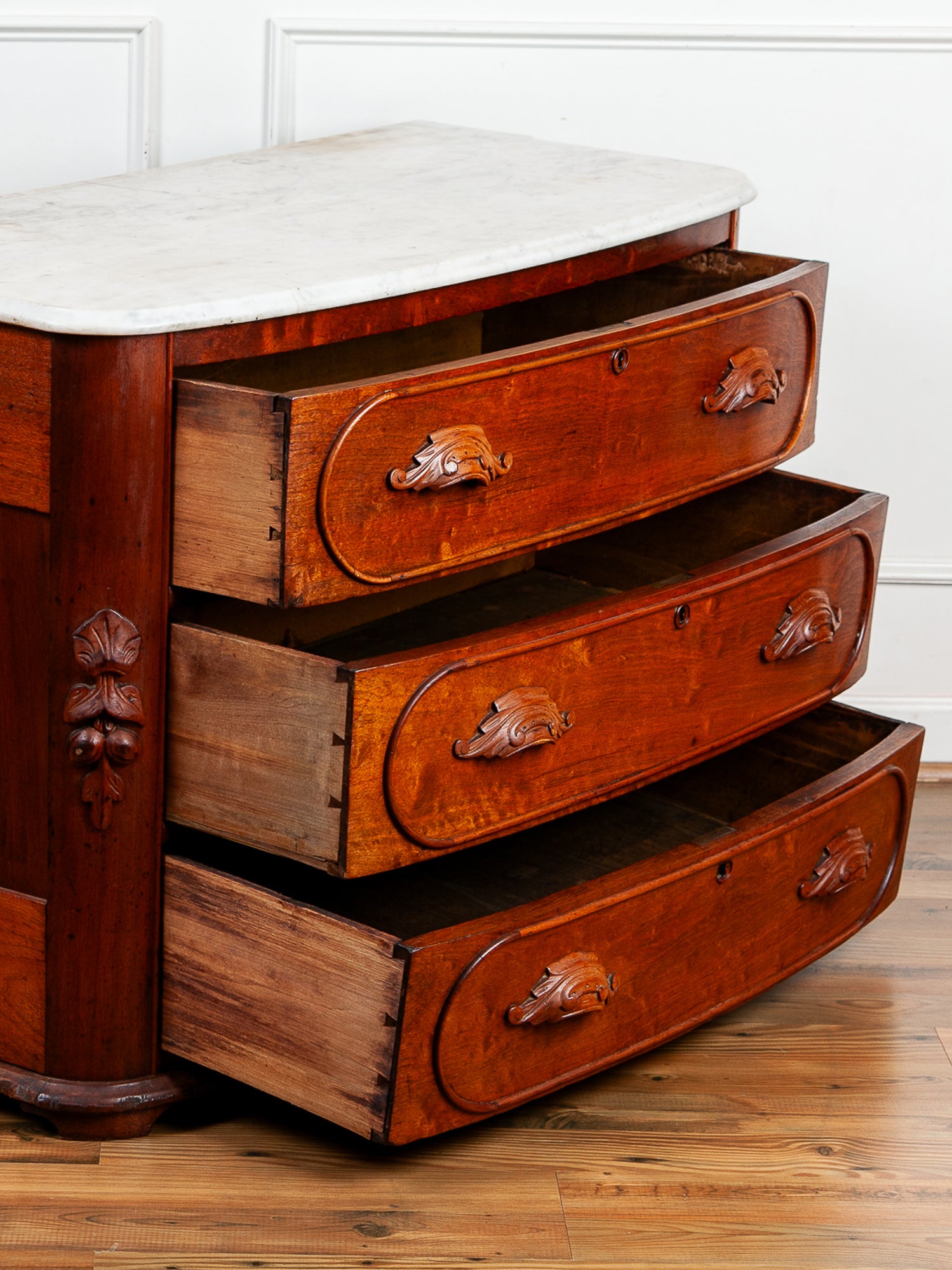 Antique Late 19th Century Victorian Carved Walnut Marble Top Chest of Drawers Dresser.
