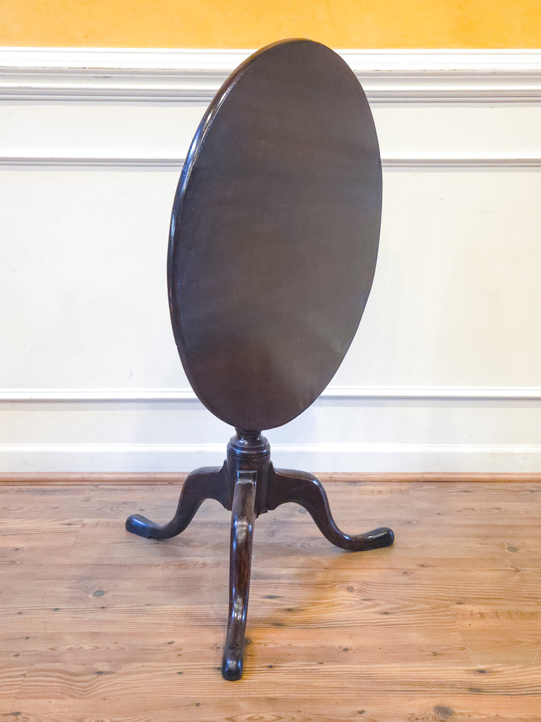 18th Century English Georgian Oak Tilt-Top Side Table