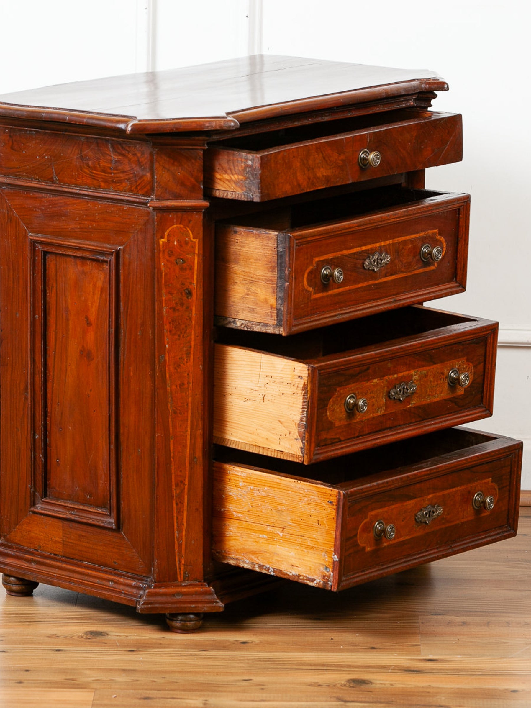 Late 18th Century Georgian Mahogany Small Chest of Drawers Nightstand