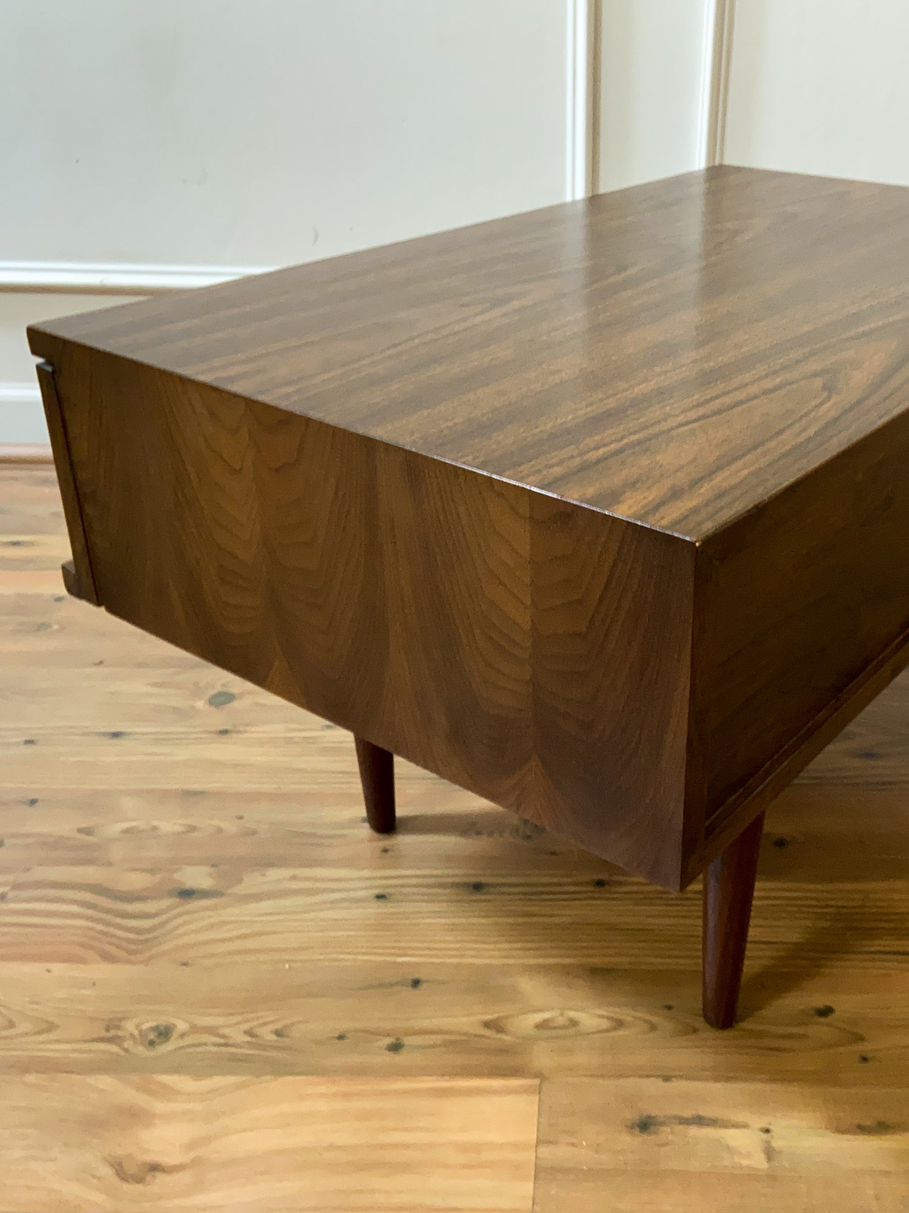 Mid-Century Modern Walnut Nightstand by Mel Smilow for Smilow-Thielle