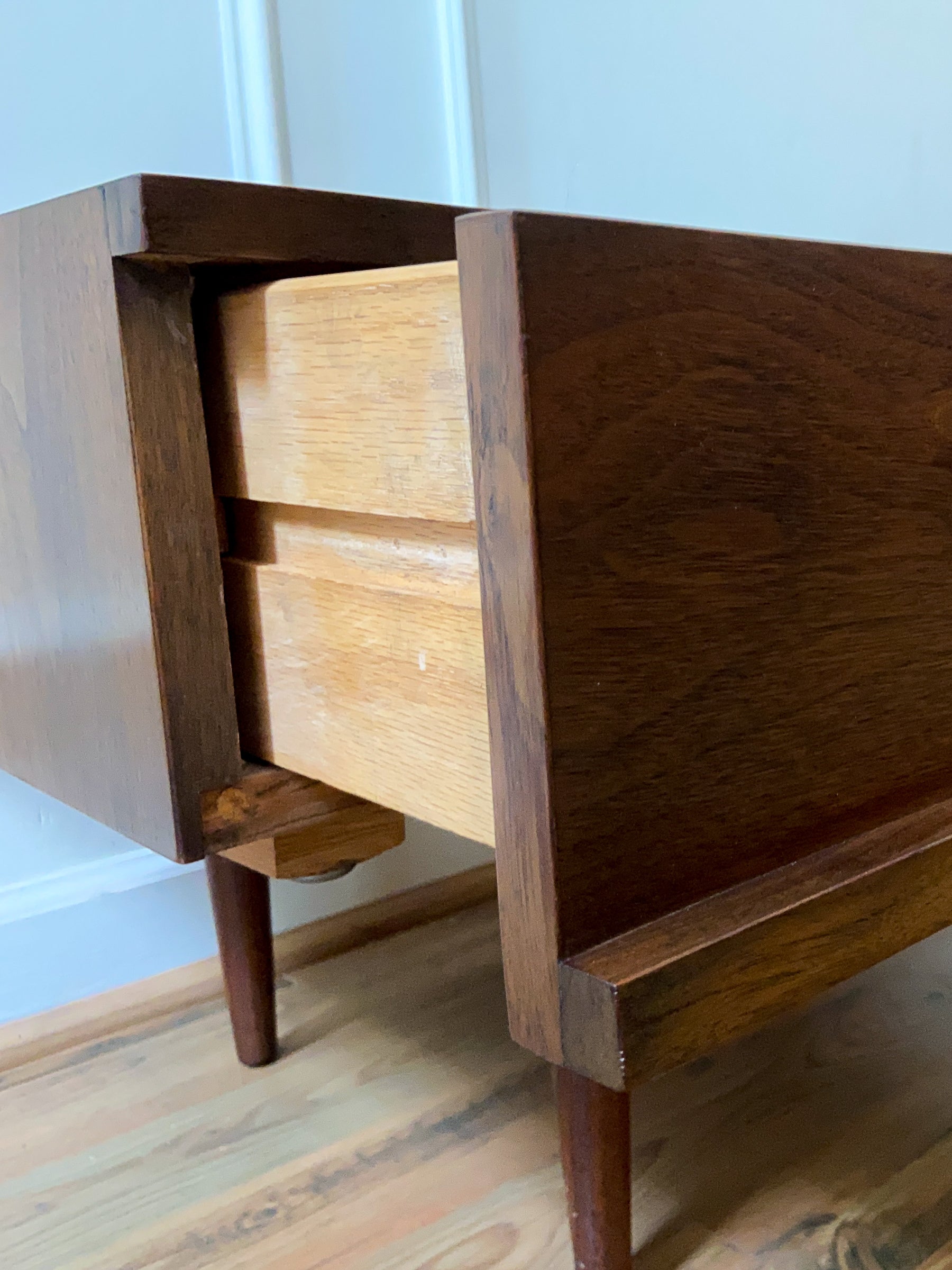 Mid-Century Modern Walnut Nightstand by Mel Smilow for Smilow-Thielle